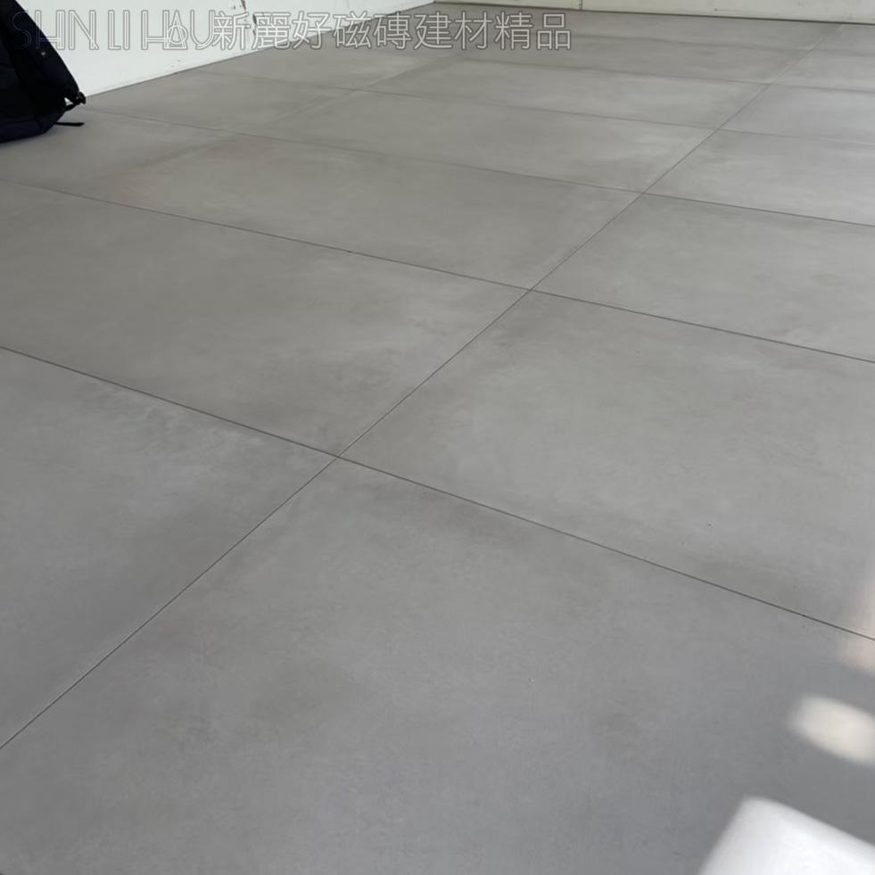 西班牙清水模磚特價-雷納淺灰9399AL6564