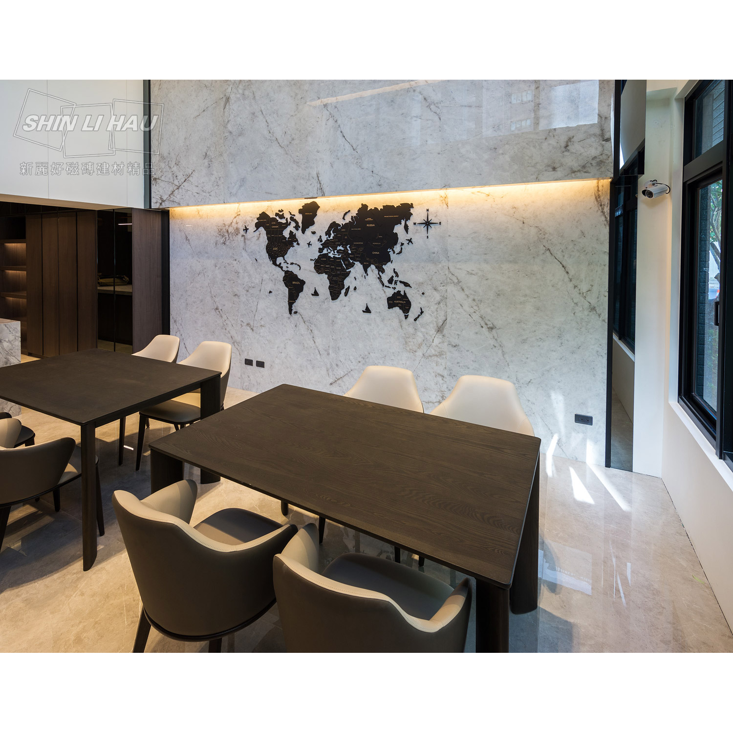 義大利電視牆磁磚特價-冰鑽白大理石薄板磚-峰雅石AK1286411P